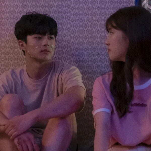 Failing in Love (2021)