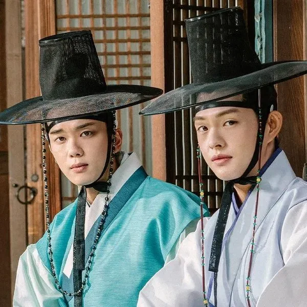 Love in Spring (2022)